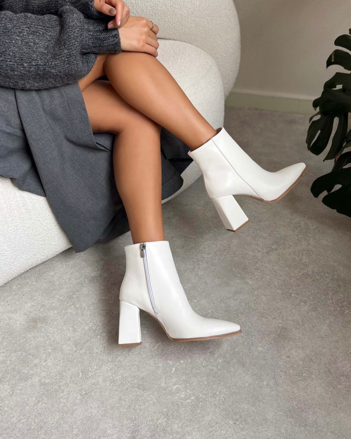 BOTIN BRIANNA