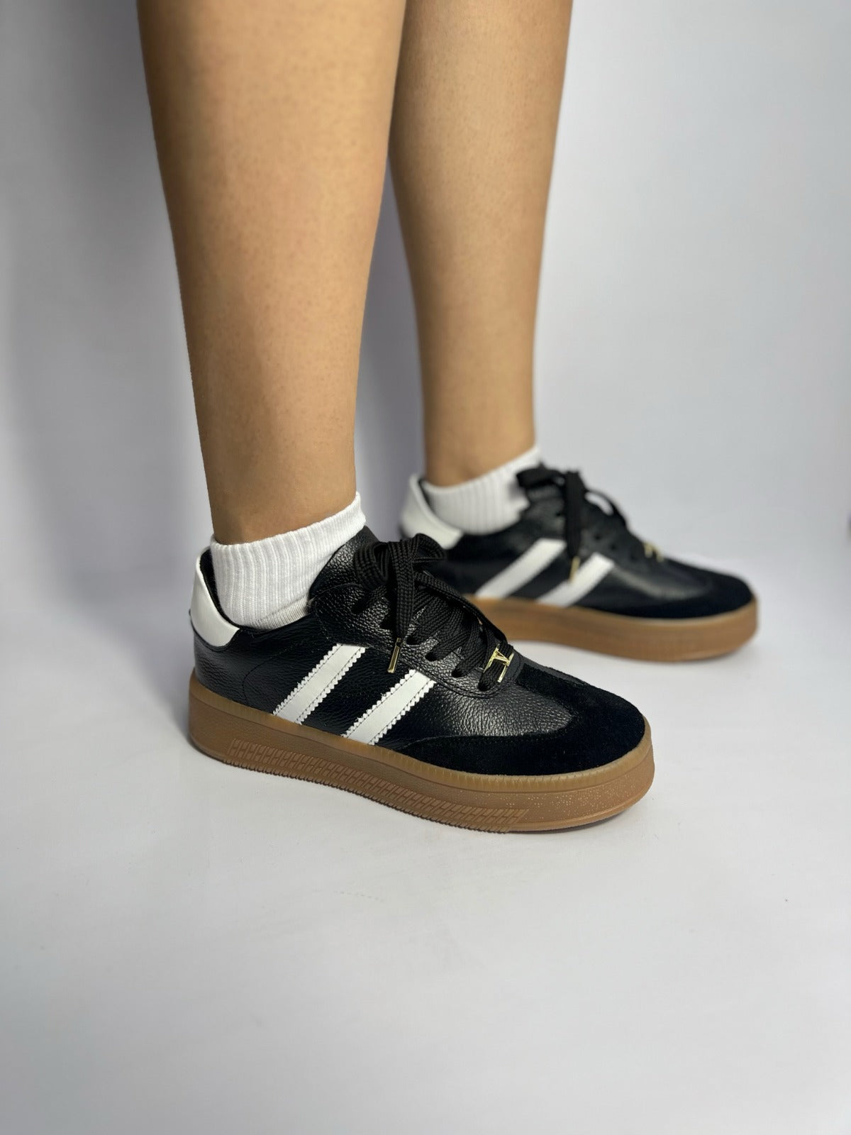 FILIPPA BLACK